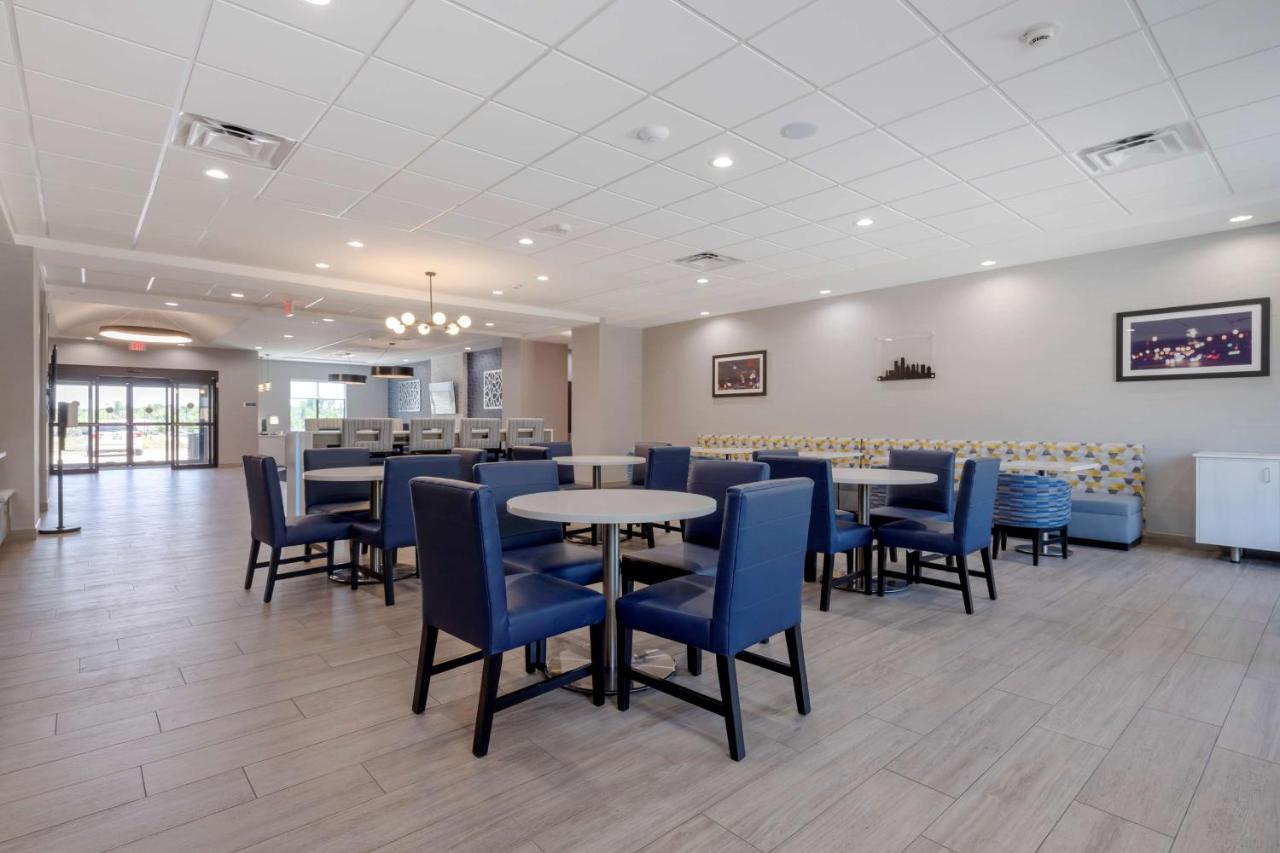 Best Western Plus Choctaw Inn & Suites מראה חיצוני תמונה
