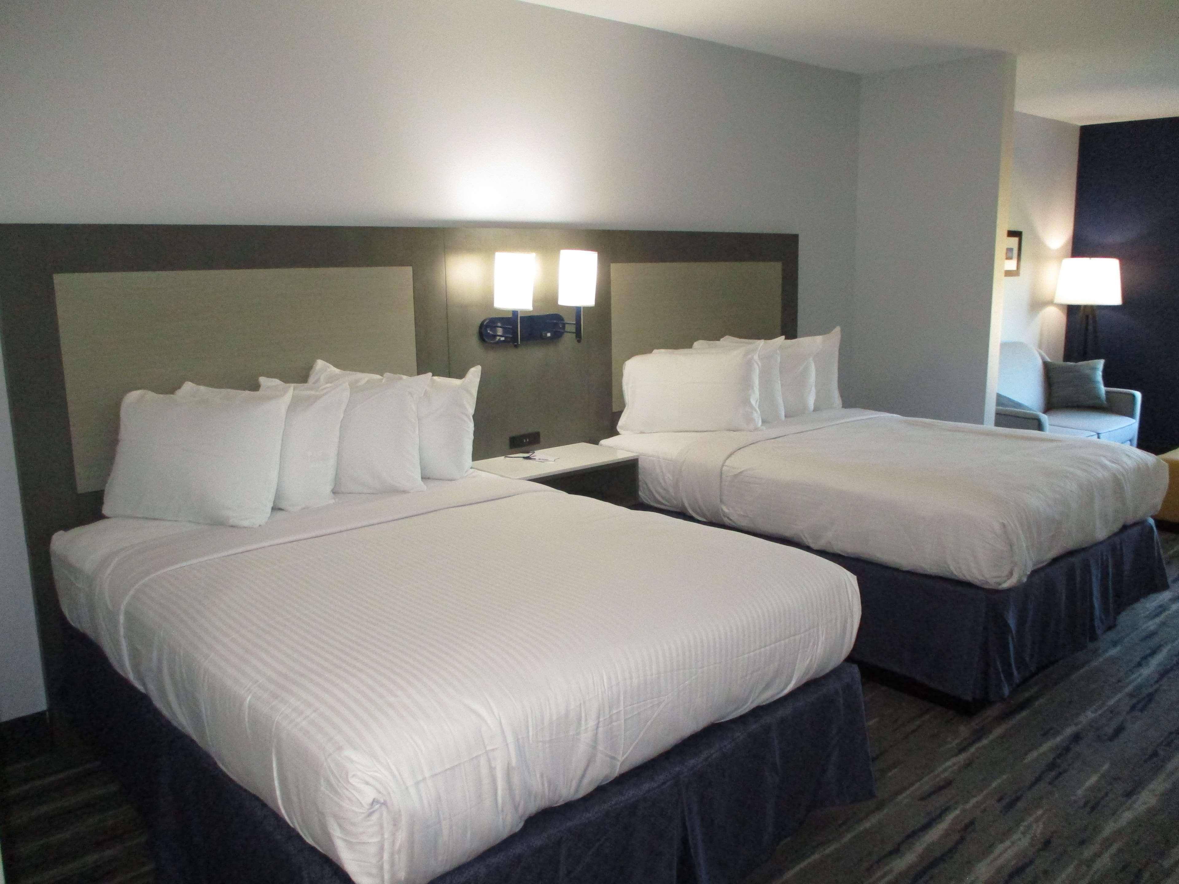 Best Western Plus Choctaw Inn & Suites מראה חיצוני תמונה