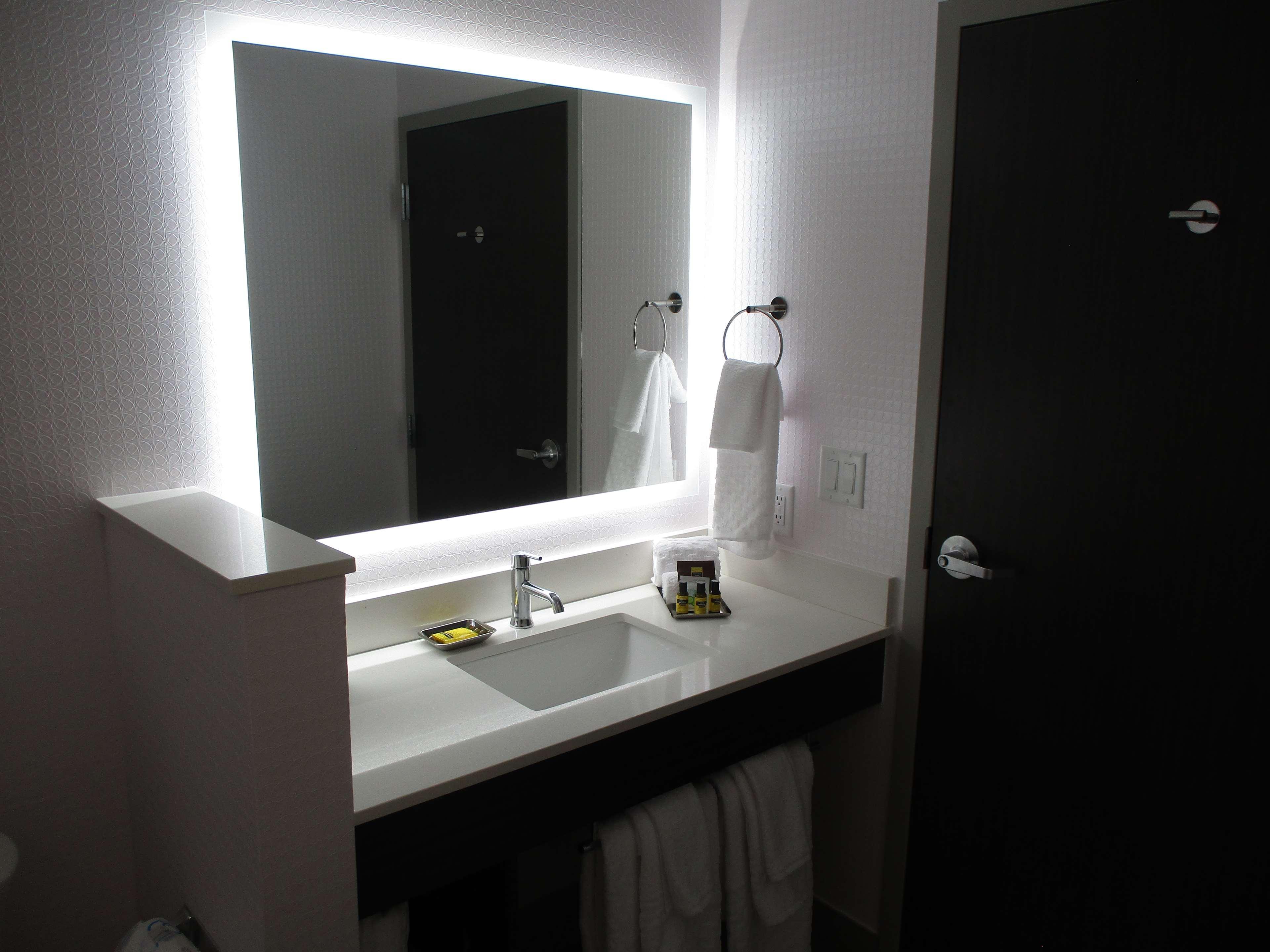Best Western Plus Choctaw Inn & Suites מראה חיצוני תמונה