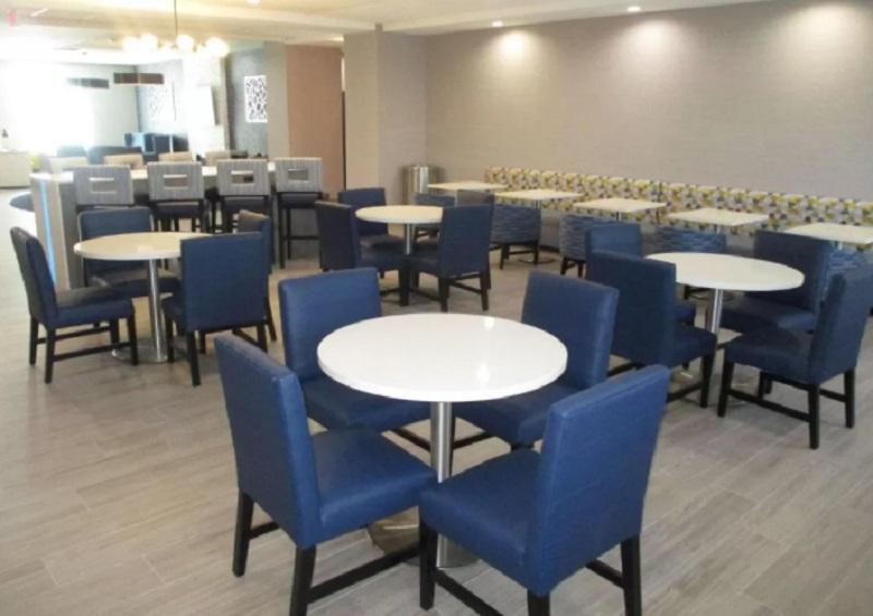 Best Western Plus Choctaw Inn & Suites מראה חיצוני תמונה