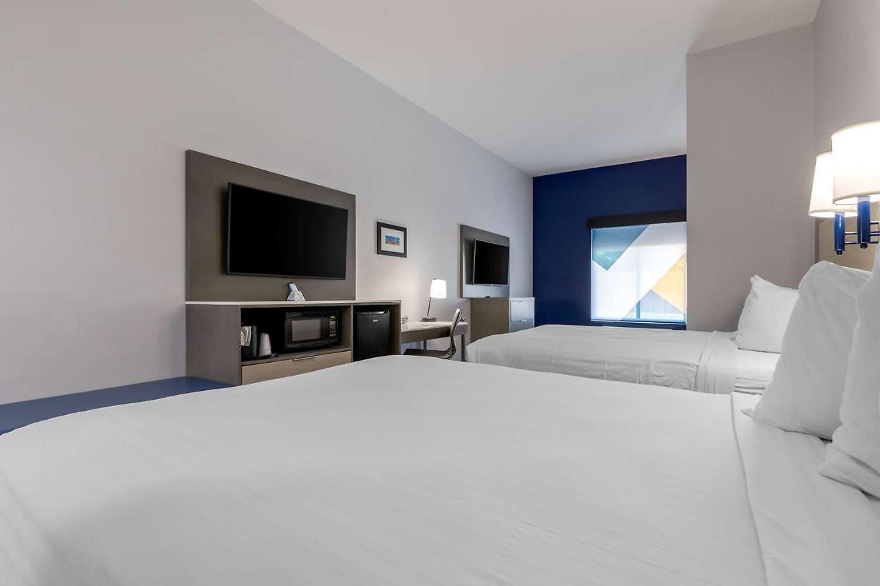 Best Western Plus Choctaw Inn & Suites מראה חיצוני תמונה